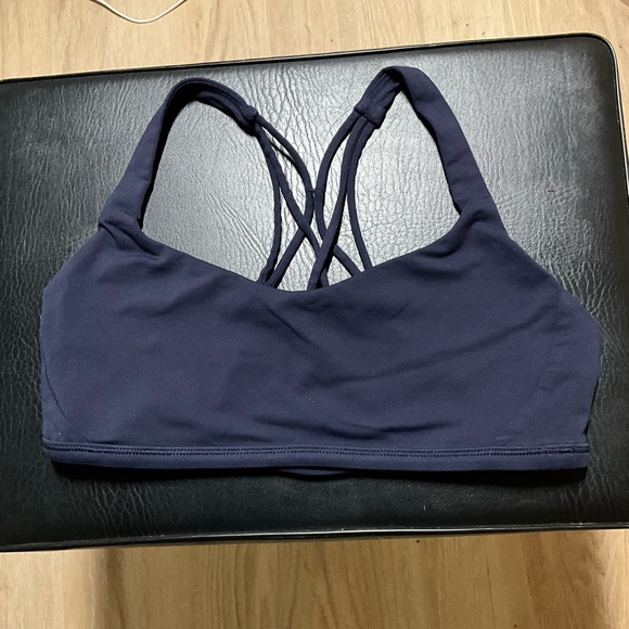 Lululemon Athletica FREE TO BE ZEN Strappy Midnight Navy Sports Bra Top - Picture 6 of 11